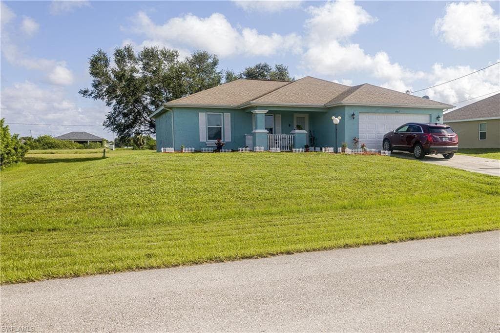 1007 NW 12th LN CAPE CORAL, FL 33993