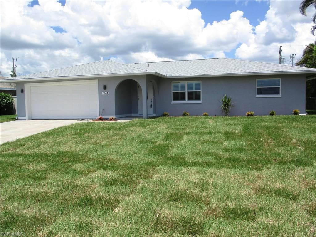 1213 SE 22nd TER CAPE CORAL, FL 33990