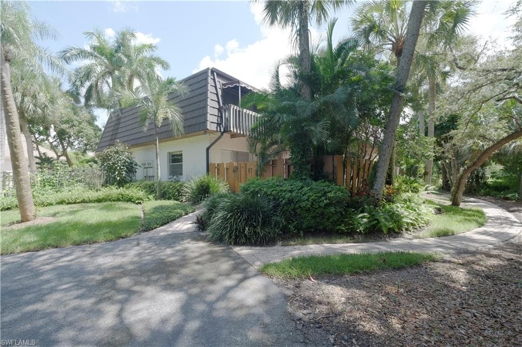 465 Broad AVE S 3A NAPLES, FL 34102