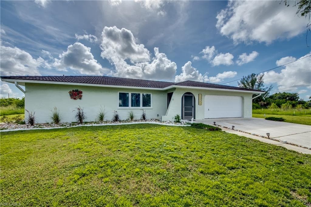 721 NW 3rd PL CAPE CORAL, FL 33993