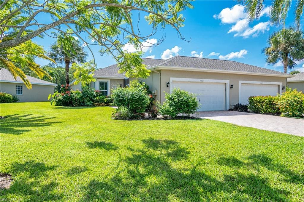 23165 Grassy Pine DR ESTERO, FL 33928