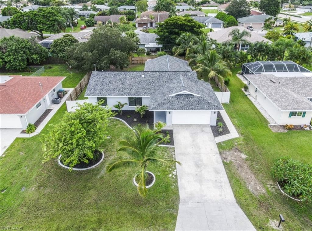 912 SE 18th ST CAPE CORAL, FL 33990