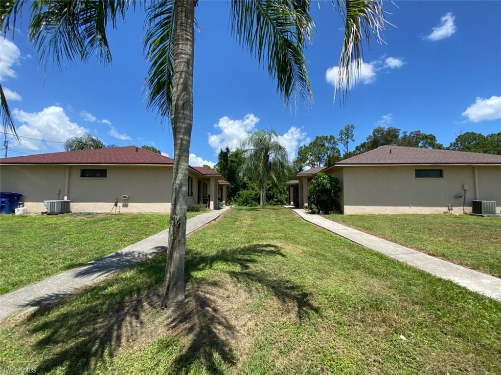 18633 Holly RD FORT MYERS, FL 33967