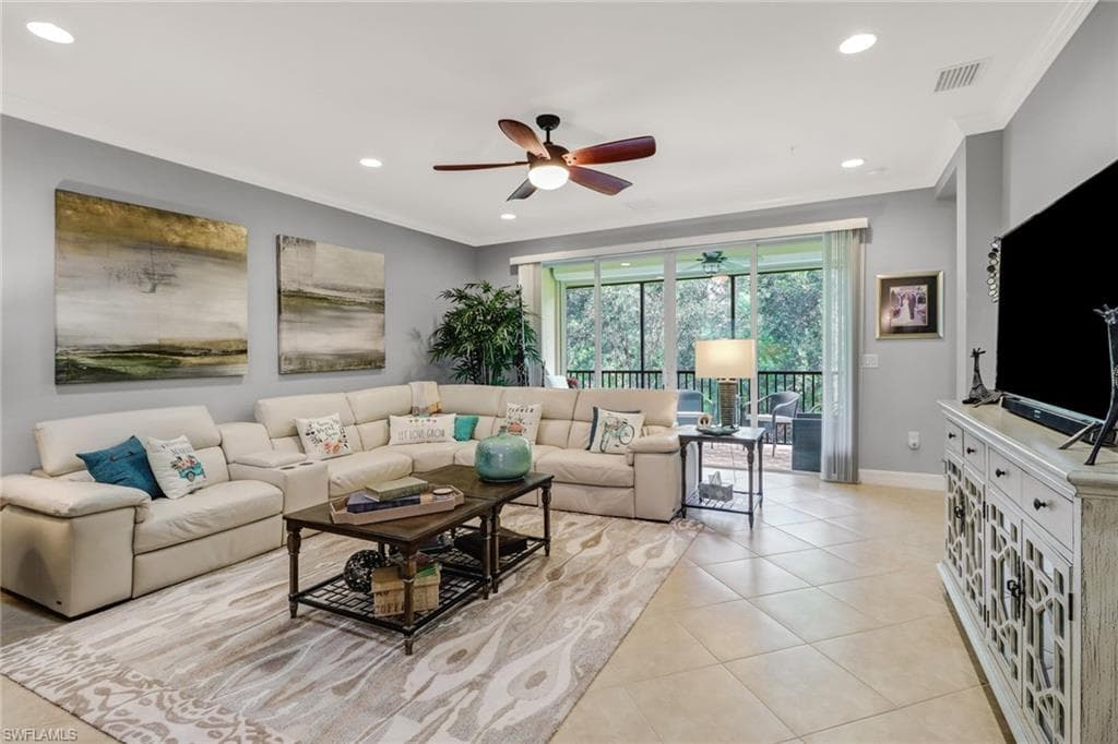 6526 Monterey PT 203 NAPLES, FL 34105