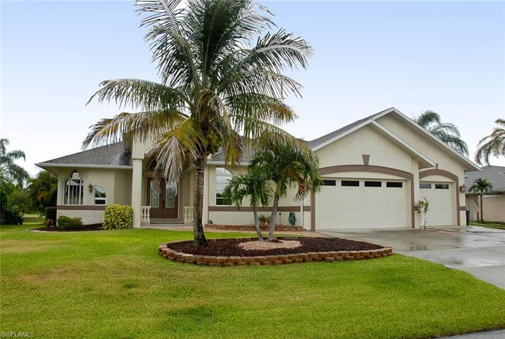 11906 Royal Tee CIR CAPE CORAL, FL 33991