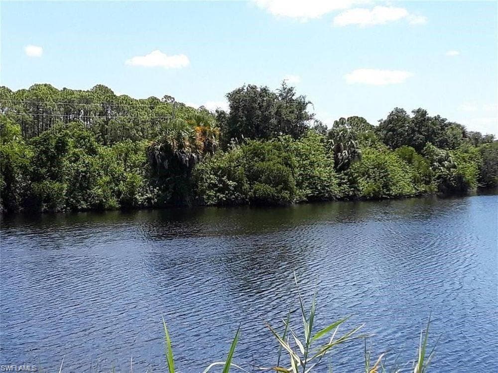 3916 NW 45th ST CAPE CORAL, FL 33993
