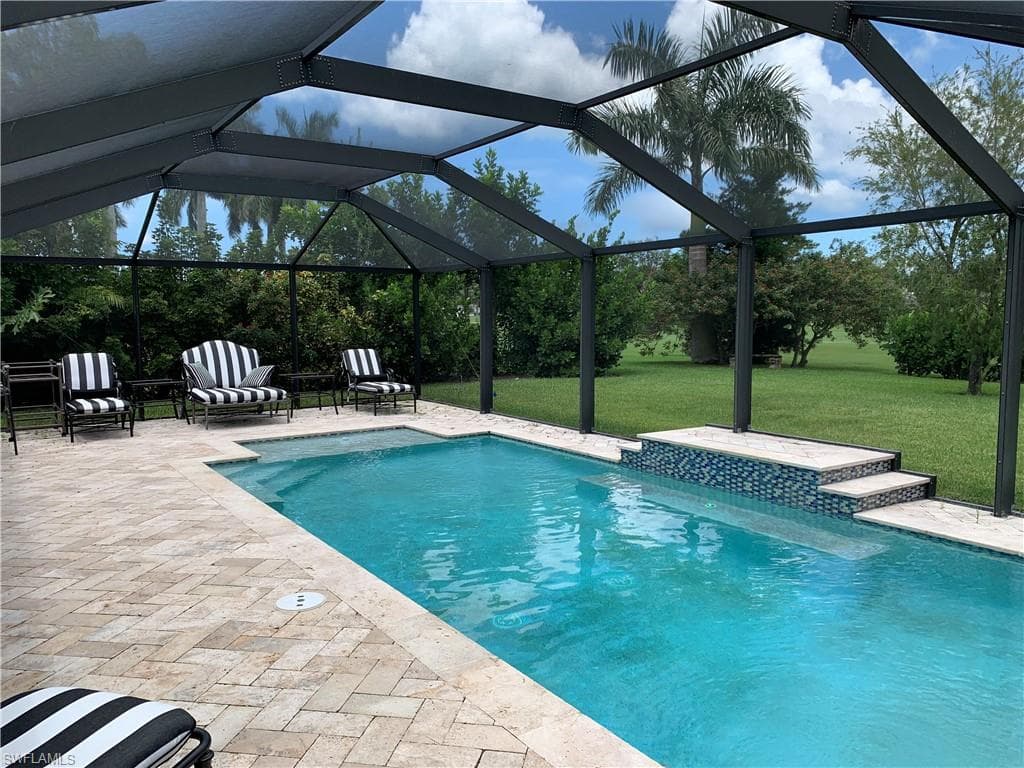 675 Wedge DR NAPLES, FL 34103