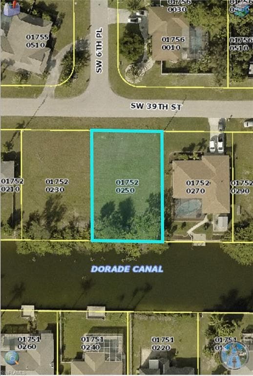 614 SW 39th ST CAPE CORAL, FL 33914