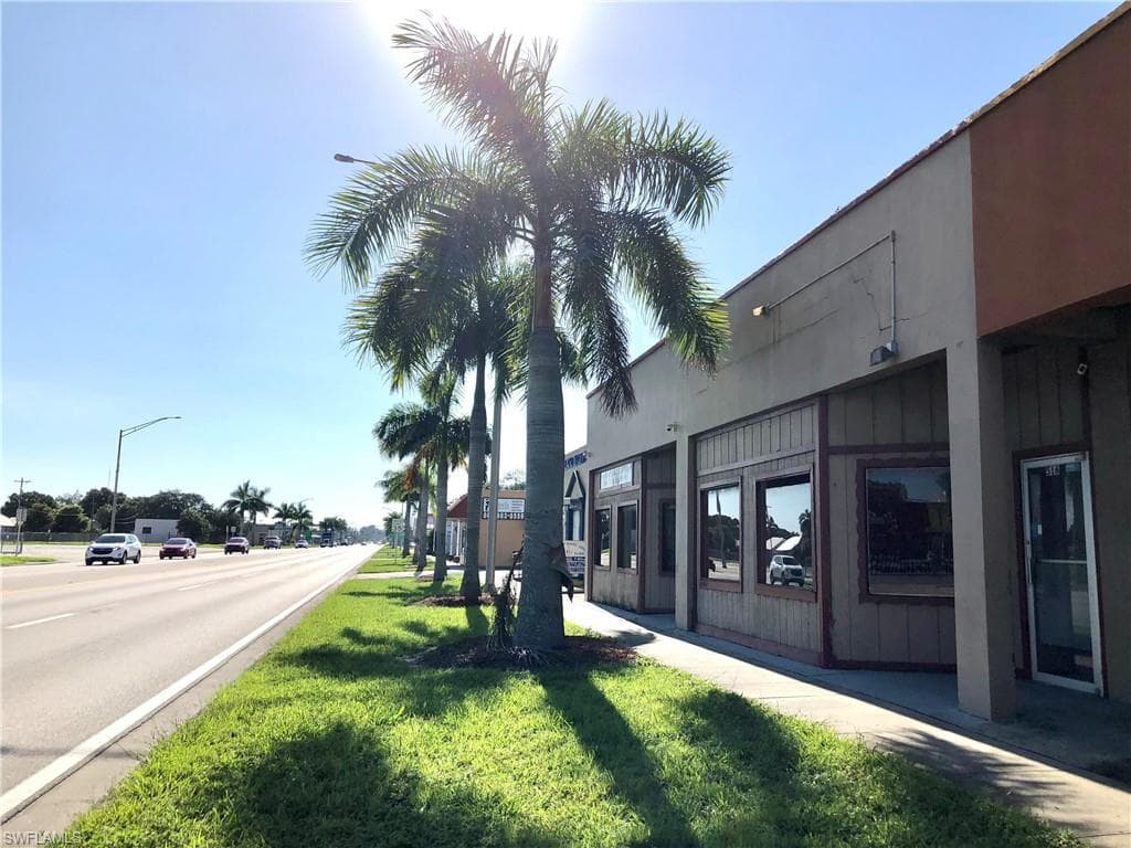 516 E Sugarland HWY CLEWISTON, FL 33440