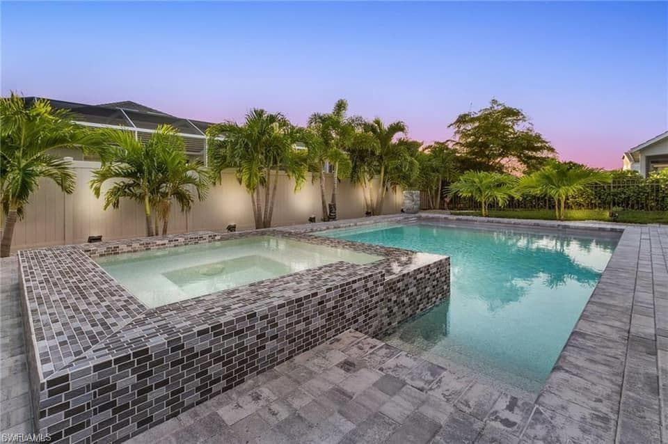 2724 Lambay CT CAPE CORAL, FL 33991