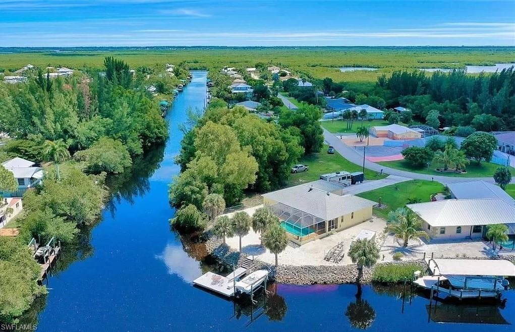 5264 Genesee PKY BOKEELIA, FL 33922