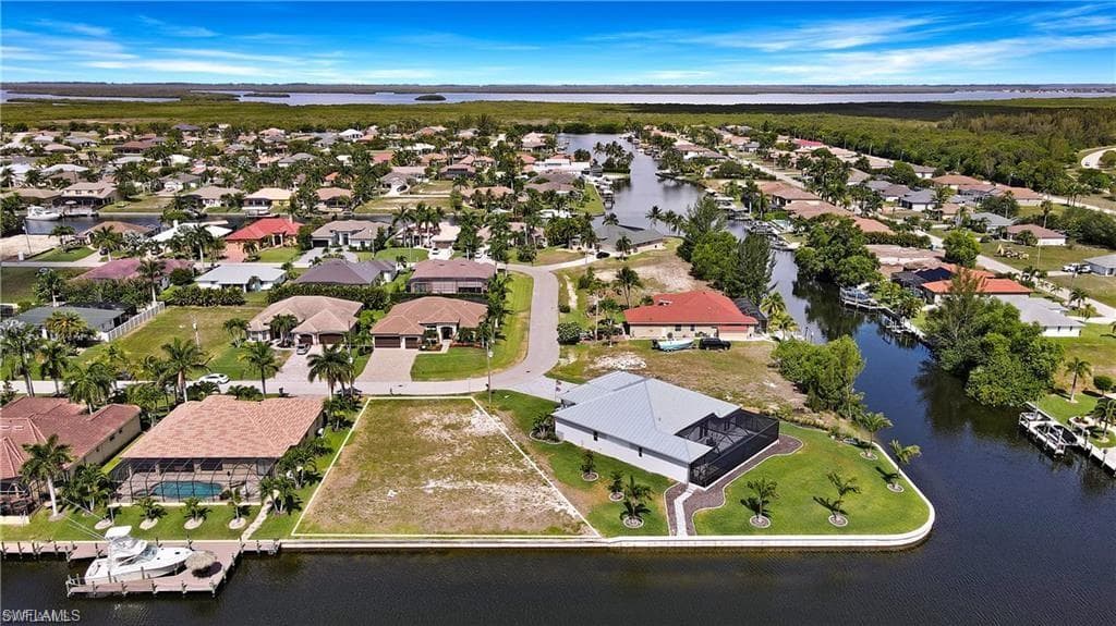 2521 SW 27th AVE CAPE CORAL, FL 33914