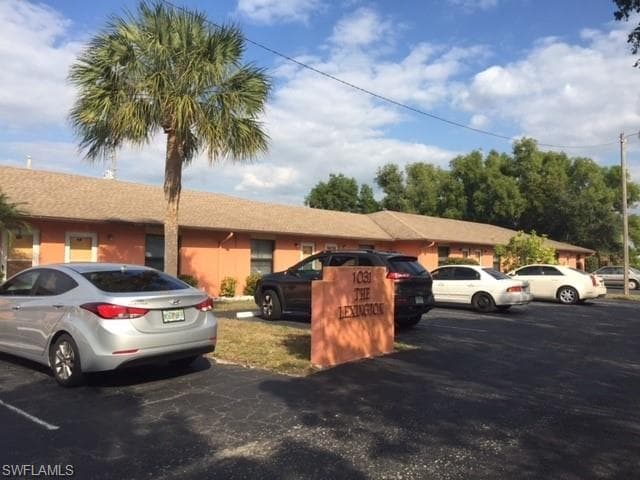 1031 9th ST 1 CAPE CORAL, FL 33990