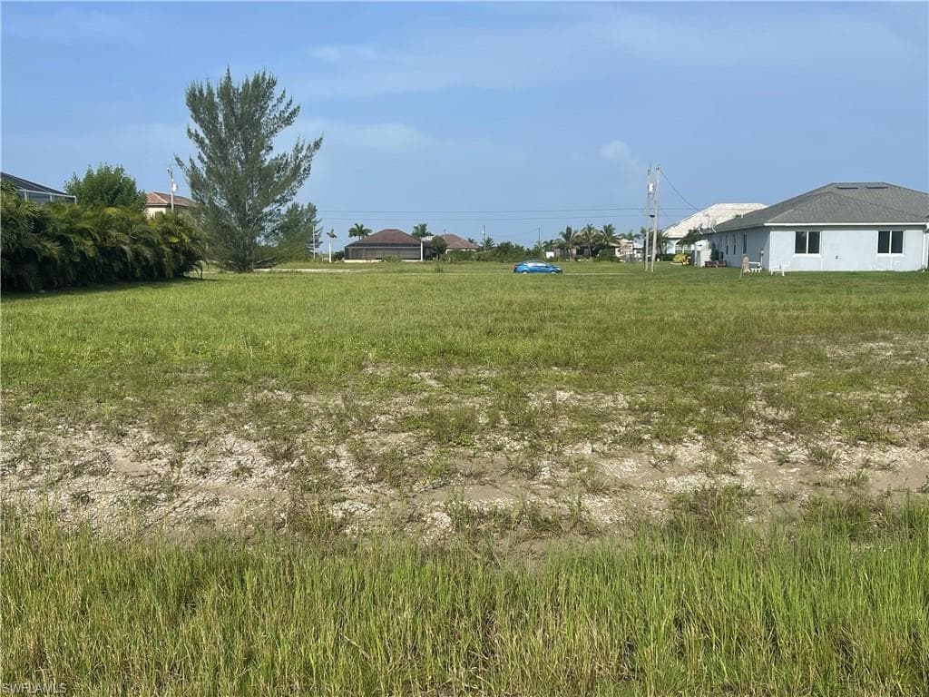 1622 NW 42nd PL CAPE CORAL, FL 33993