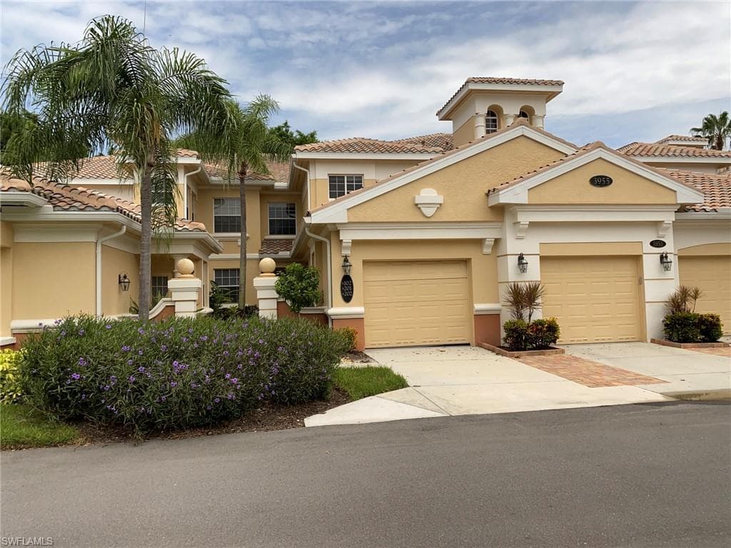 3955 Deer Crossing CT 202 NAPLES, FL 34114