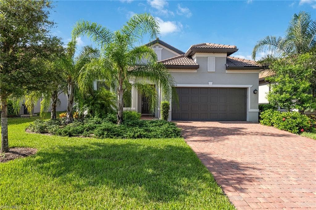 2763 Aviamar CIR NAPLES, FL 34114