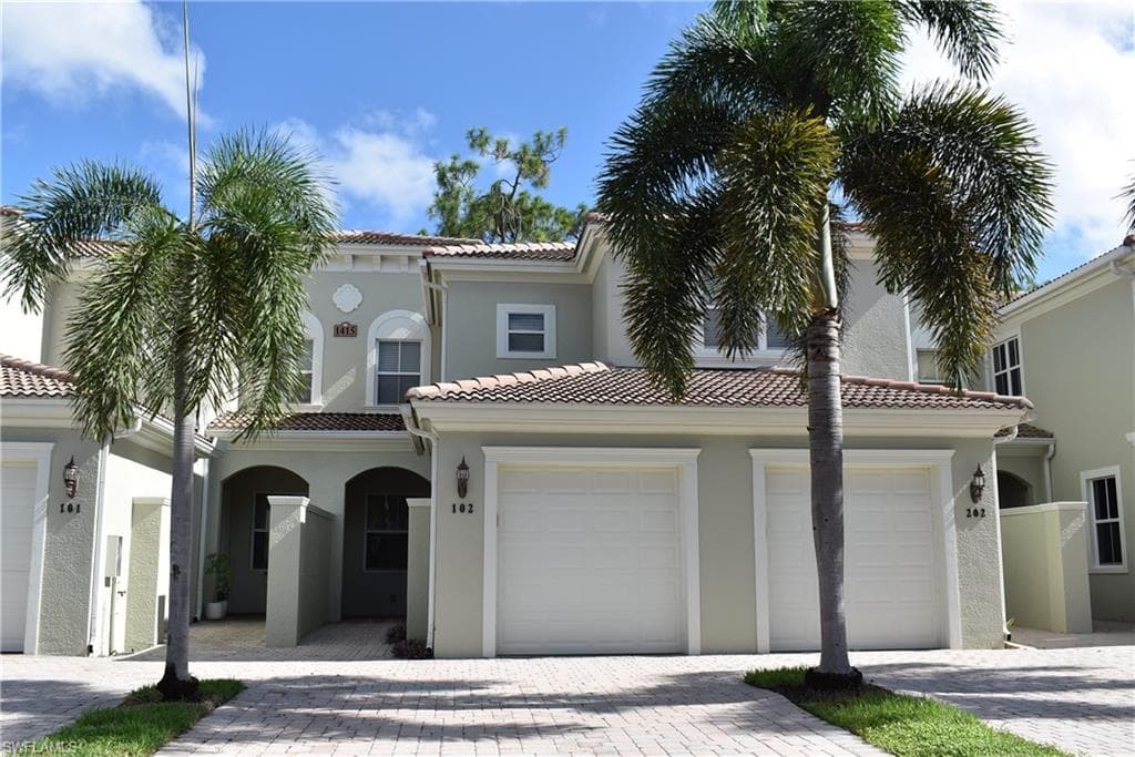 1415 Mariposa CIR 102 NAPLES, FL 34105