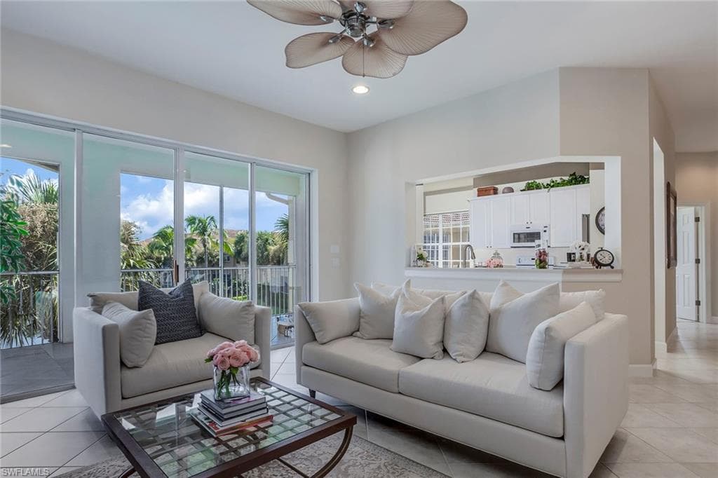 9657 Cypress Hammock CIR 202 ESTERO, FL 34135