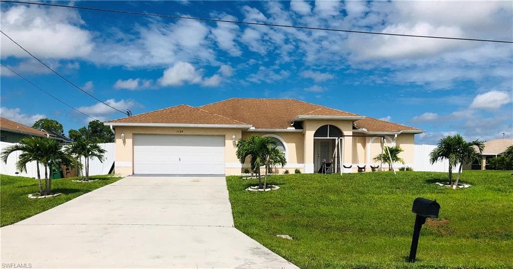 1124 18th PL CAPE CORAL, FL 33993