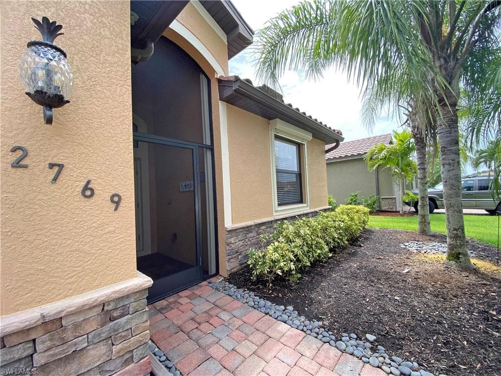 2769 Via Piazza LOOP FORT MYERS, FL 33905
