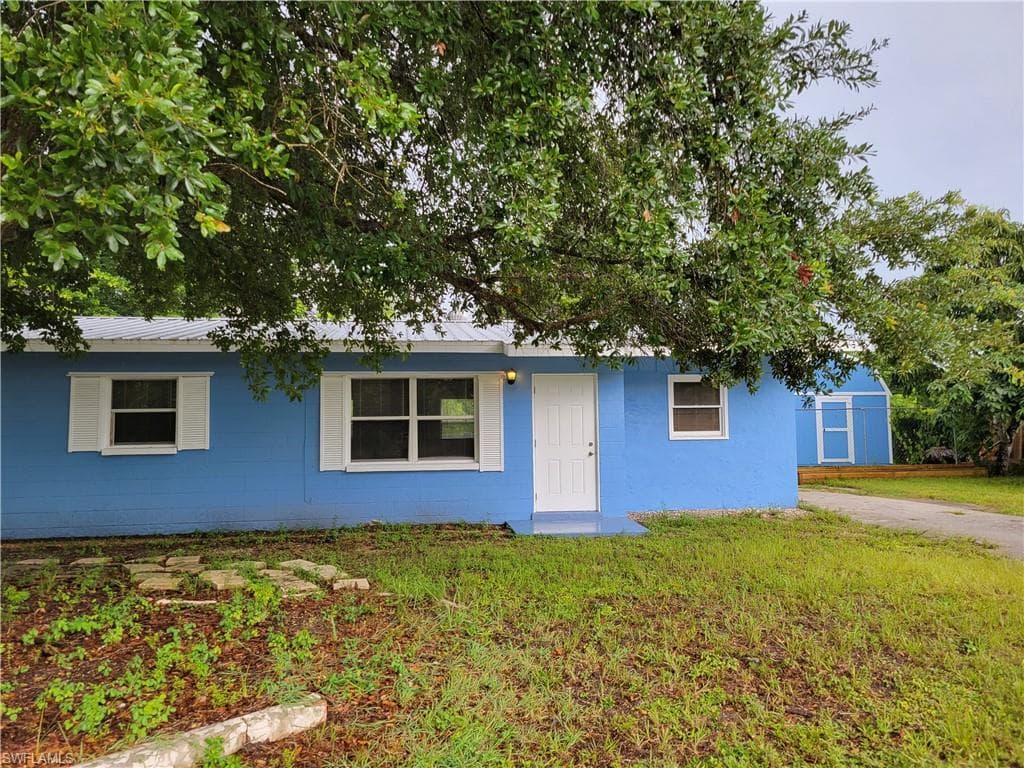 807 Joel BLVD LEHIGH ACRES, FL 33936