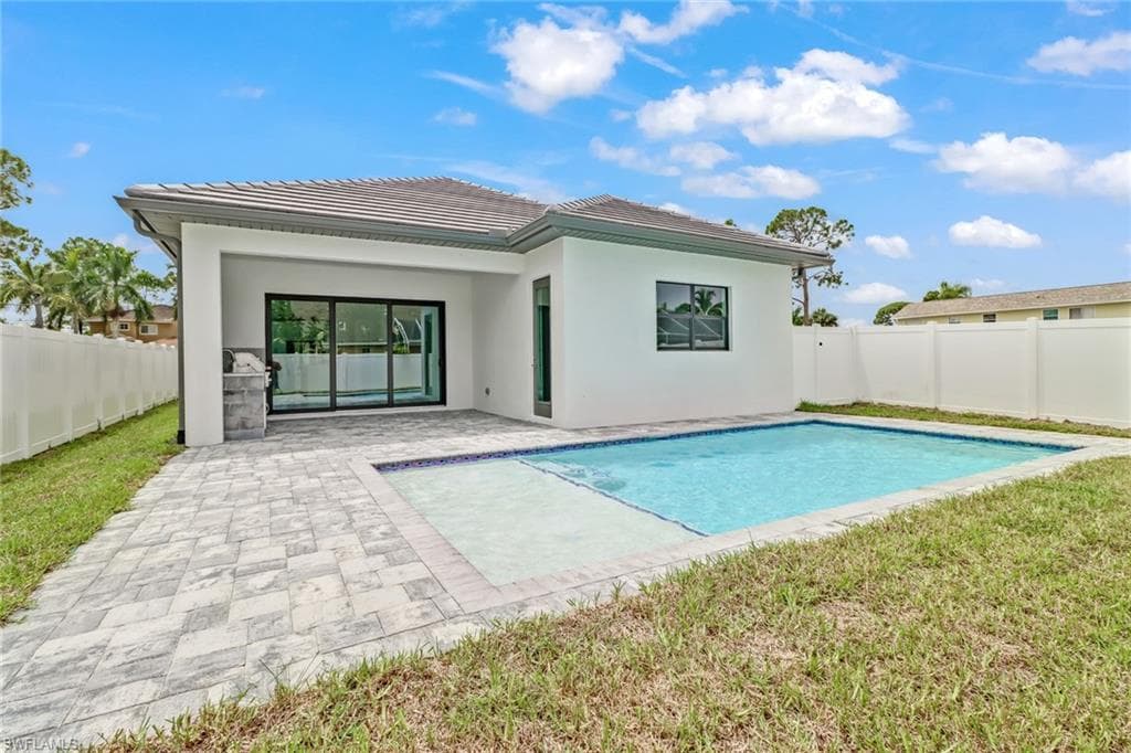 783 110th AVE N NAPLES, FL 34108