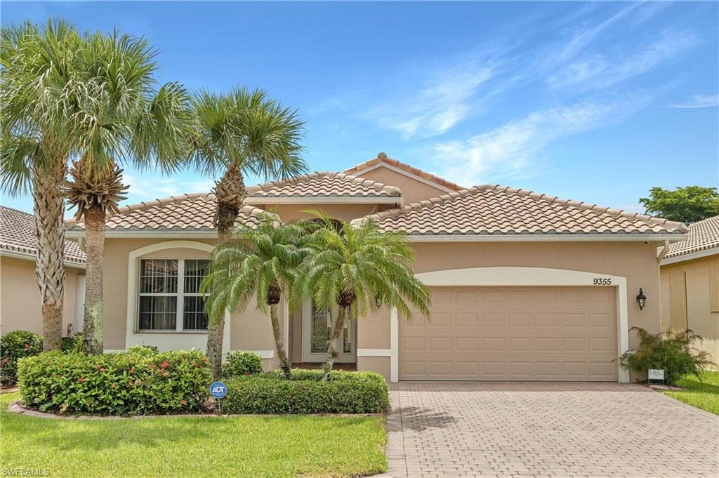 9355 Springview LOOP ESTERO, FL 33928