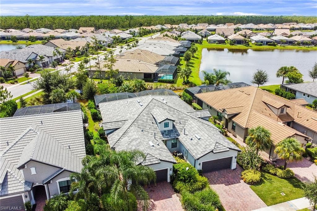 7669 Jacaranda LN NAPLES, FL 34114