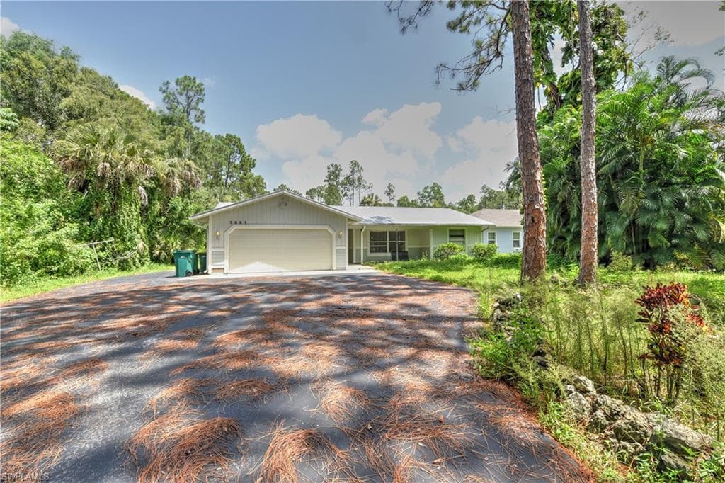 3861 25th AVE SW NAPLES, FL 34117