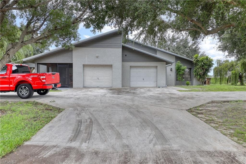 1224 NE 16th TER CAPE CORAL, FL 33909