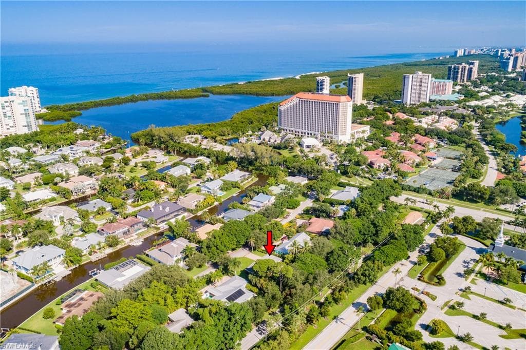 5150 Sand Dollar LN NAPLES, FL 34103