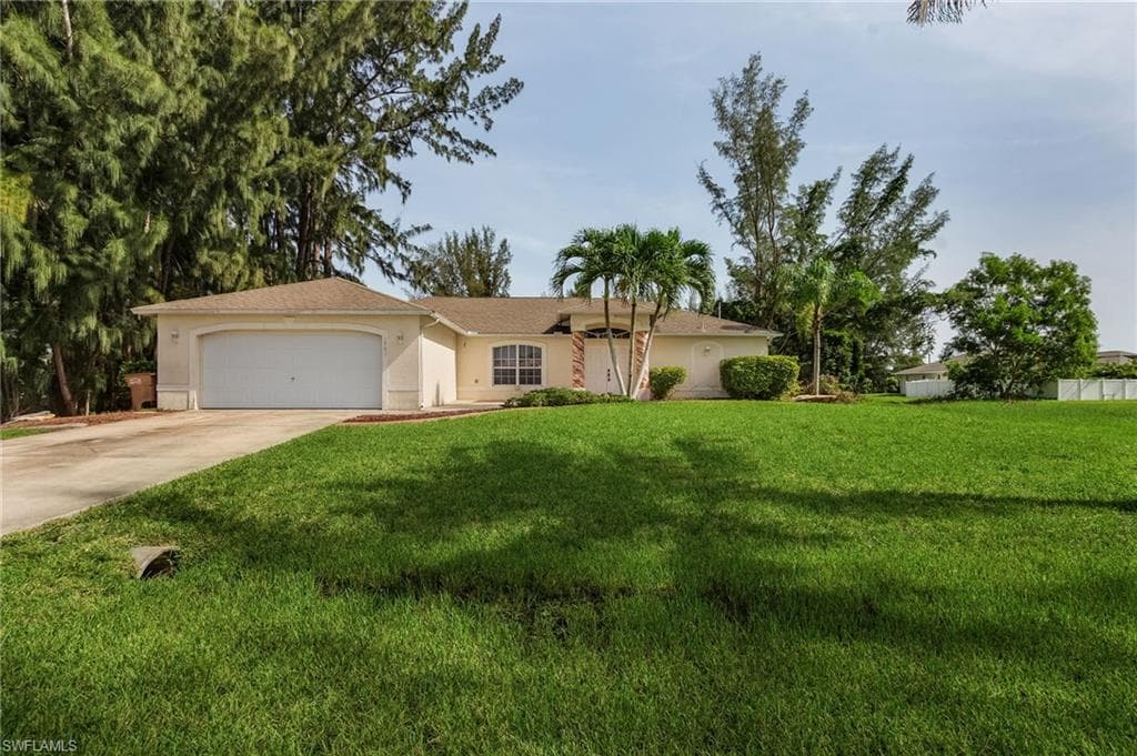 2903 10th ST CAPE CORAL, FL 33993