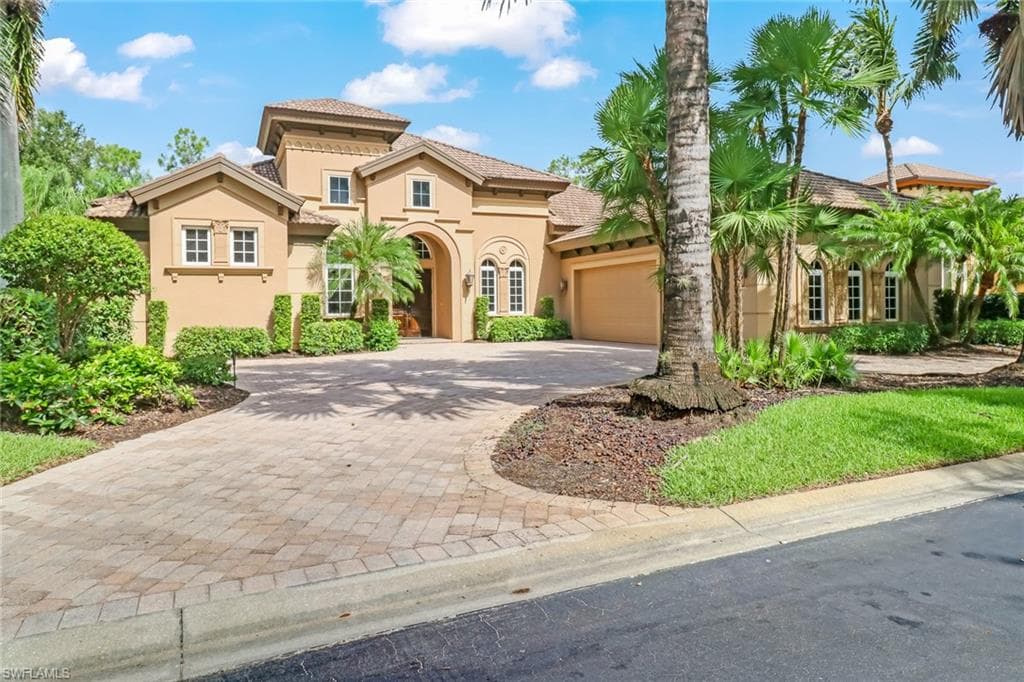 19765 Markward CRCS ESTERO, FL 33928