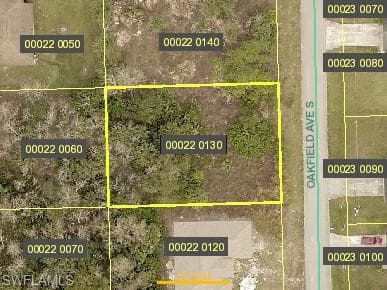 530 Oakfield AVE S LEHIGH ACRES, FL 33974