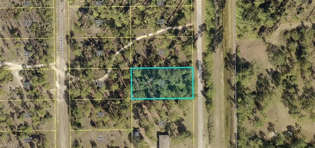 9 Hines AVE LEHIGH ACRES, FL 33936