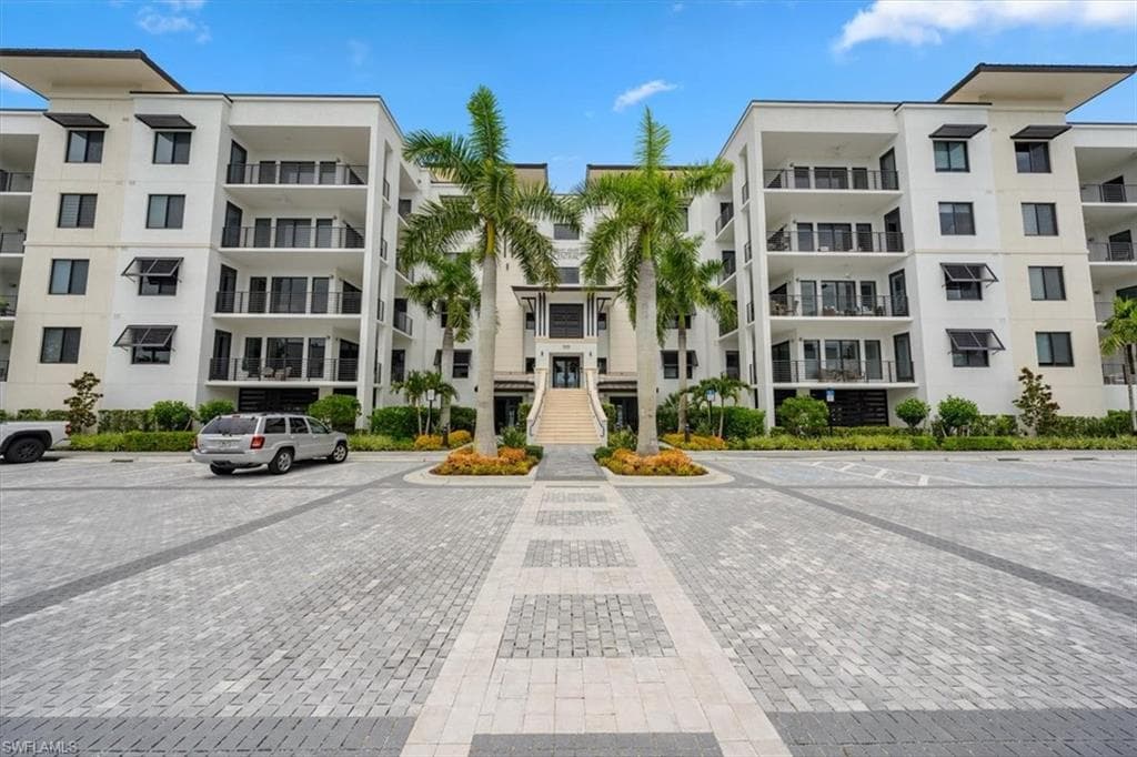 1111 Central AVE 511 NAPLES, FL 34102