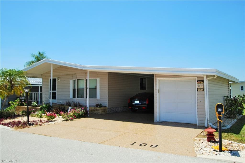 109 Snead DR NORTH FORT MYERS, FL 33903