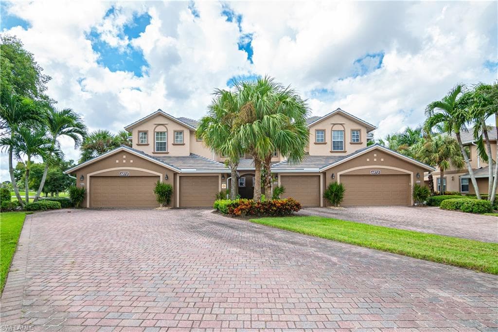 6875 Ascot DR 6-101 NAPLES, FL 34113
