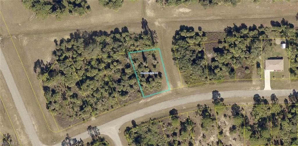5062 NE Tradewinds CIR LABELLE, FL 33935