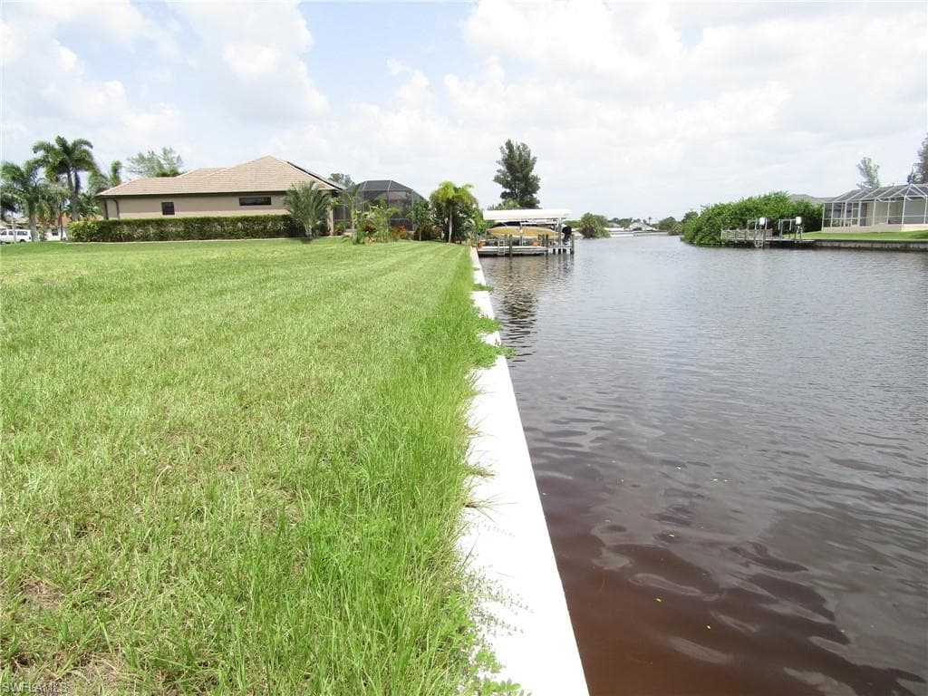 3314 SW 3rd LN CAPE CORAL, FL 33991