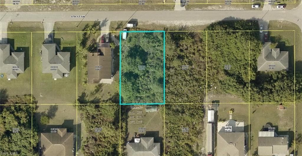 2607 4th ST SW LEHIGH ACRES, FL 33976