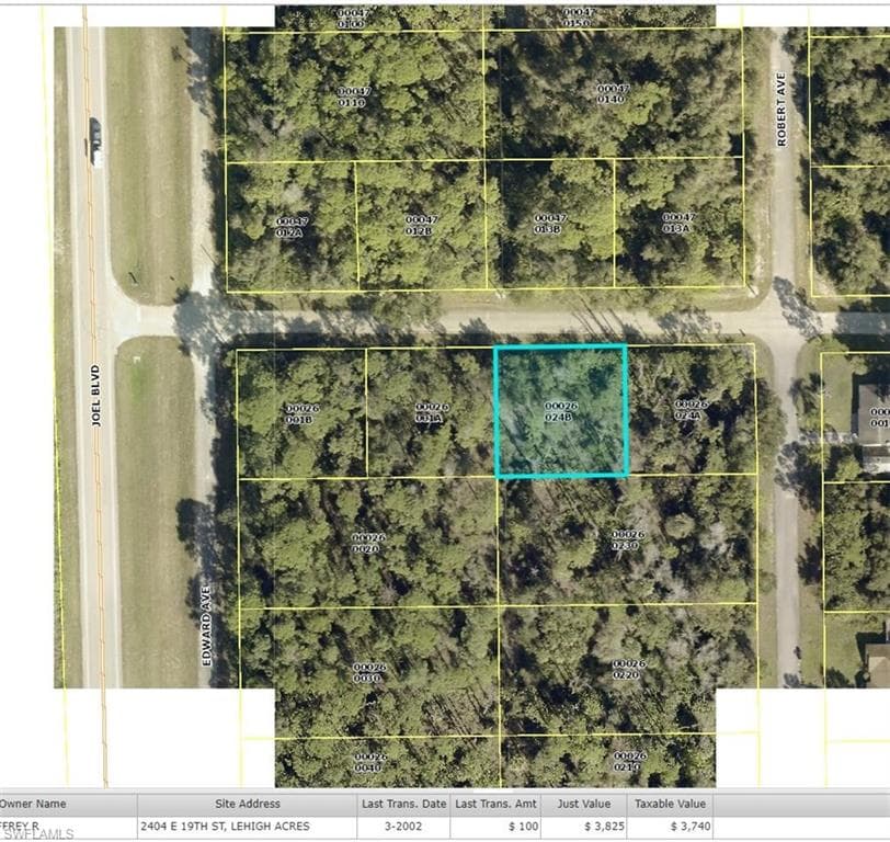 2404 E 19th ST LEHIGH ACRES, FL 33972