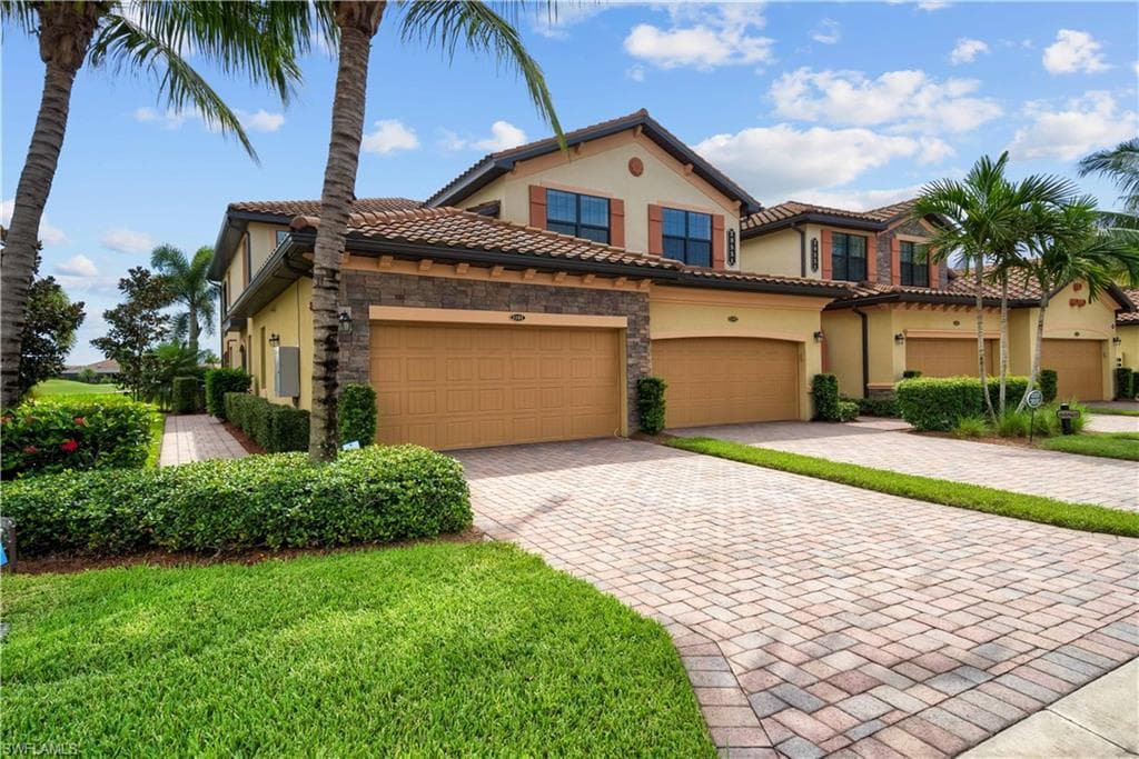 28551 Carlow CT 1101 BONITA SPRINGS, FL 34135
