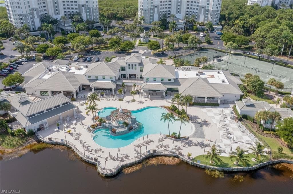 415 Sea Grove LN 102 NAPLES, FL 34110