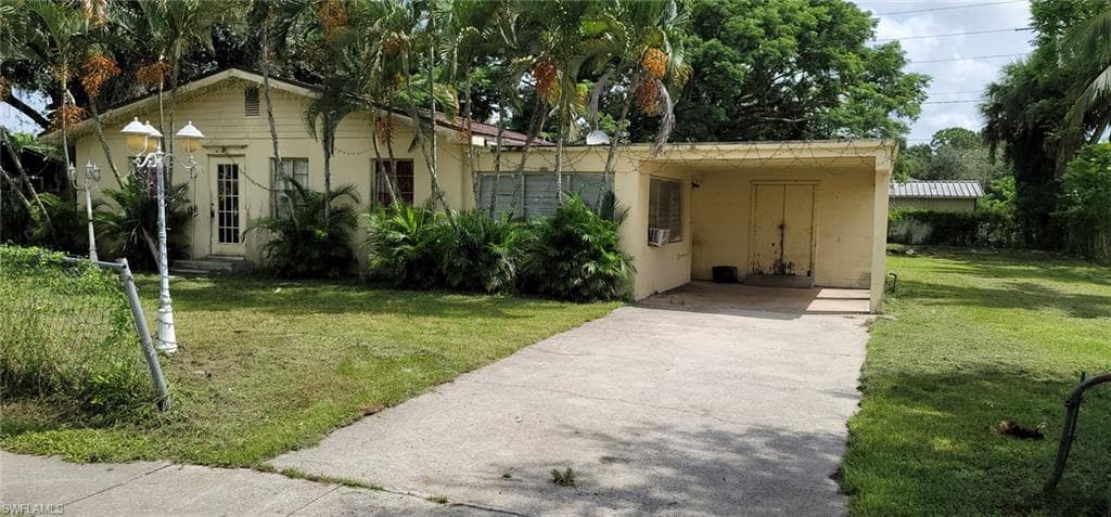 469 Mississippi AVE FORT MYERS, FL 33905