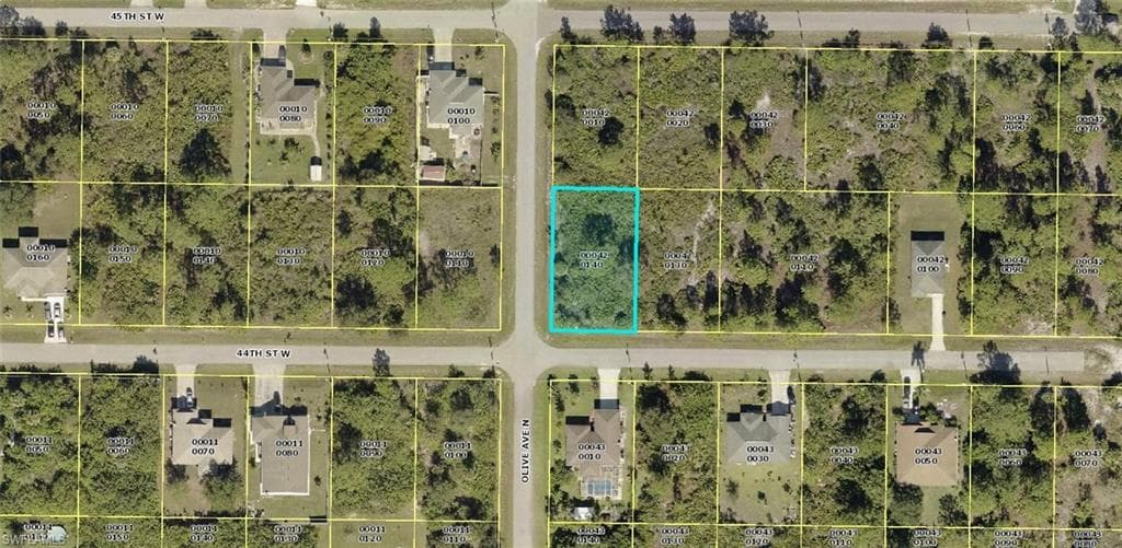 3112 44th ST W LEHIGH ACRES, FL 33971