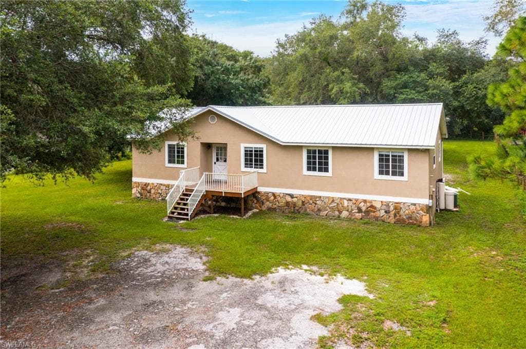 14990 Orange River RD FORT MYERS, FL 33905