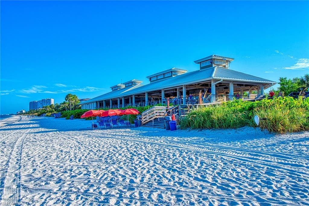 7225 Pelican Bay BLVD 1202 NAPLES, FL 34108
