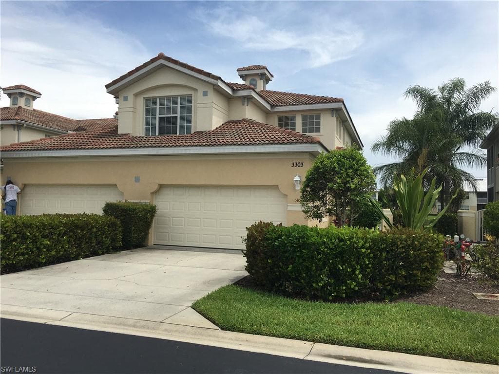 3303 Twilight LN 5104 NAPLES, FL 34109