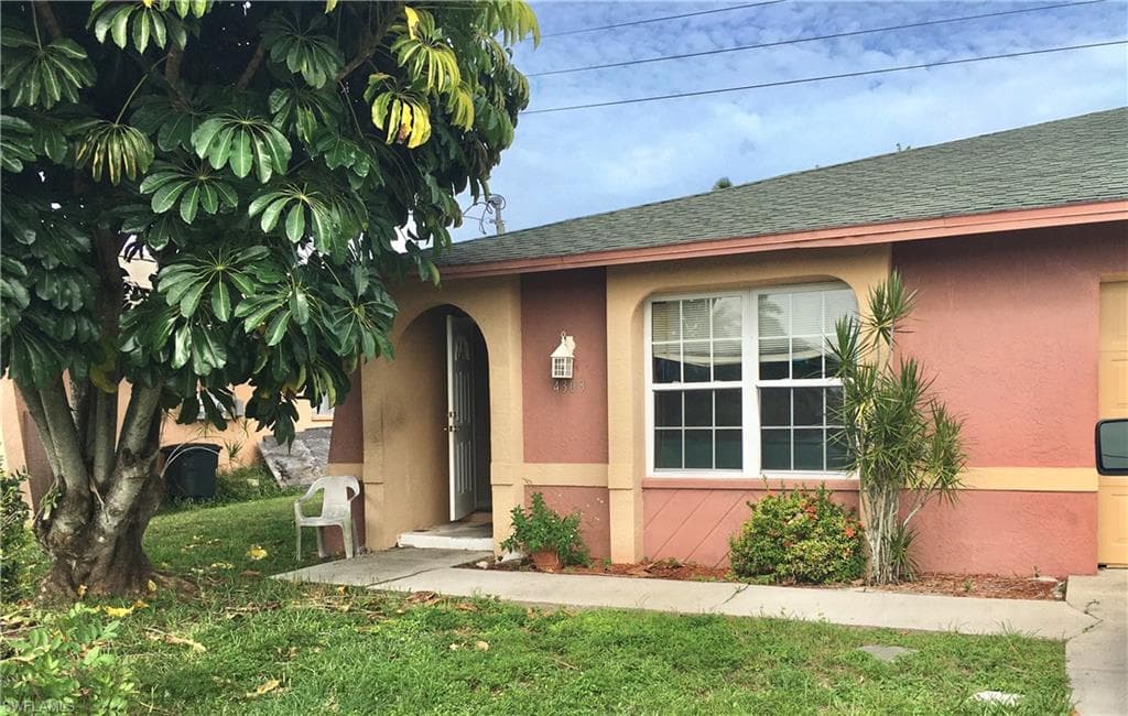 4303/4305 SW Santa Barbara PL CAPE CORAL, FL 33914